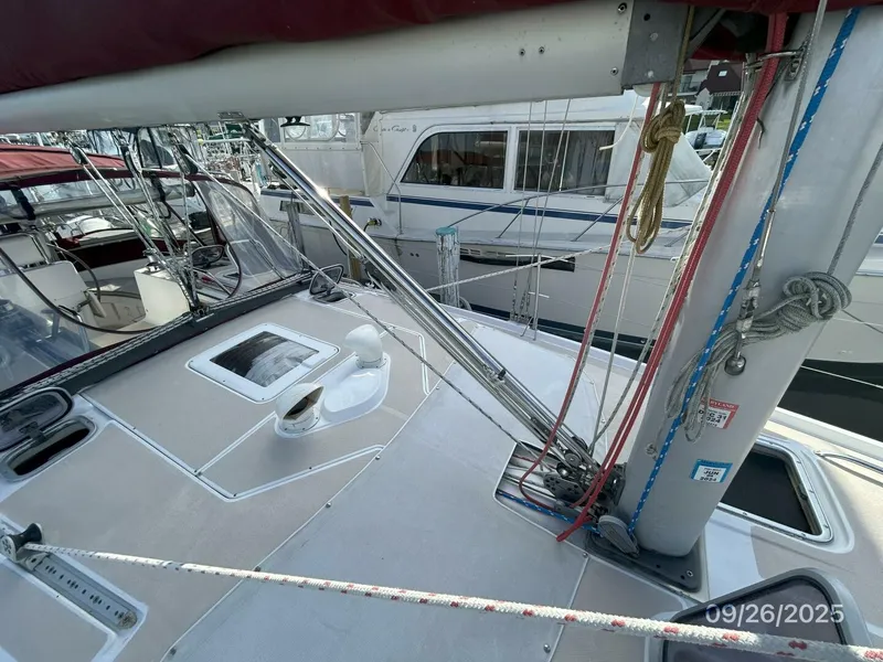 Slide: The Image of 37' Hunter boom vang1 - 5692514