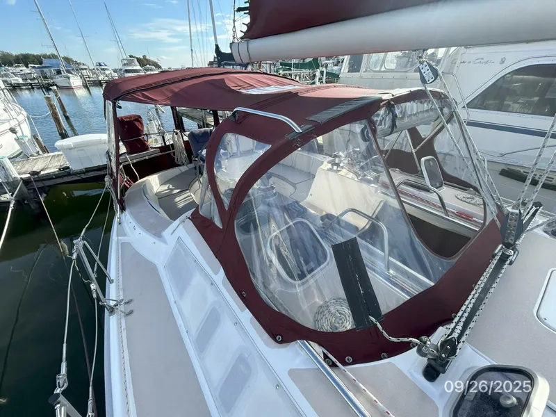 Slide: The Image of 37' Hunter dodger-bimini1 - 5692525