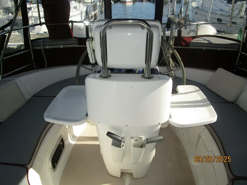 Slide: The Image of 37' Hunter cockpit tables - 5692524
