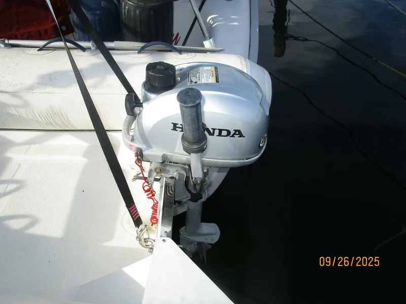 Slide: The Image of 37' Hunter tender outboard - 5692580