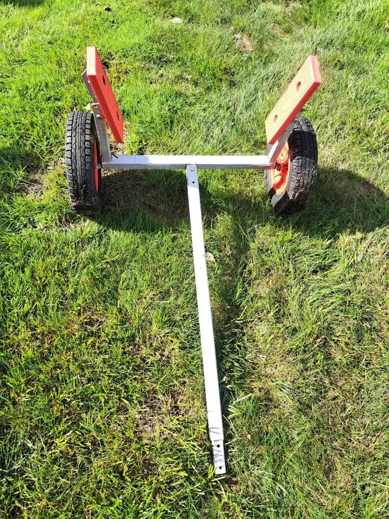 Slide: The Image of 37' Hunter tender hand trailer - 5703148