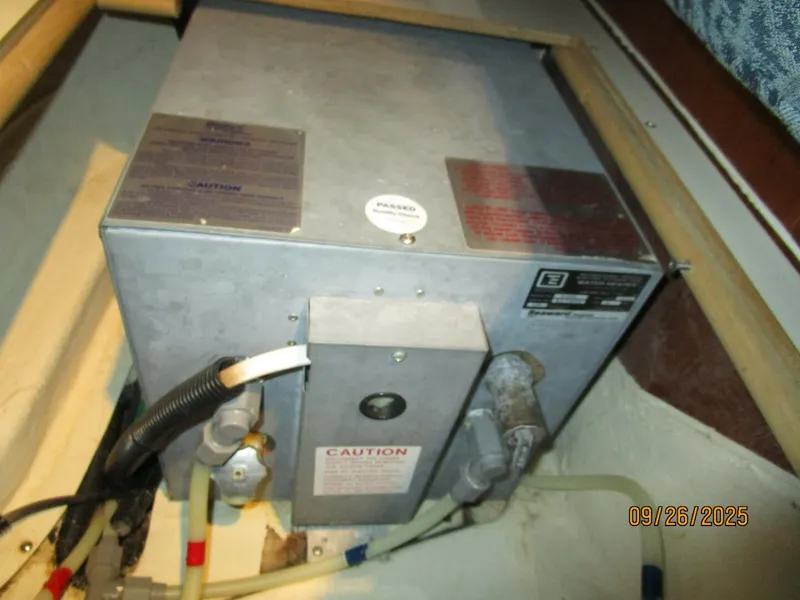 Slide: The Image of 37' Hunter water heater - 5692584