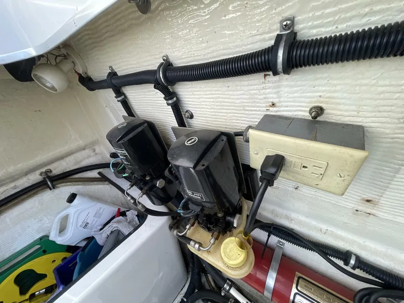 Slide: The Image of Fountain 38 Sport Cruiser 1993 - 5740105