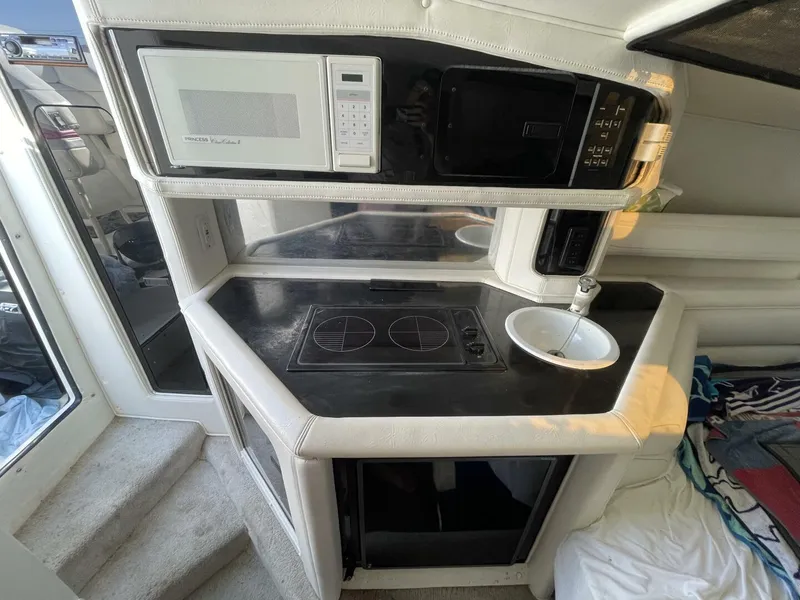 Slide: The Image of Fountain 38 Sport Cruiser 1993 - 5740125