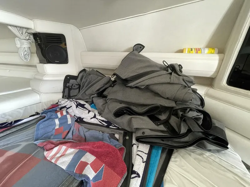 Slide: The Image of Fountain 38 Sport Cruiser 1993 - 5740131