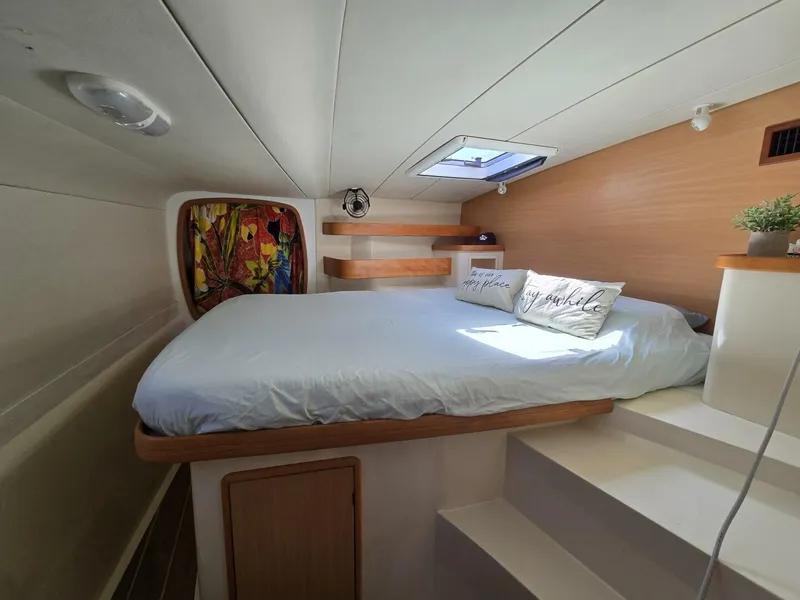 Slide: The Image of Robertson & Caine Leopard 2005 - 5714590