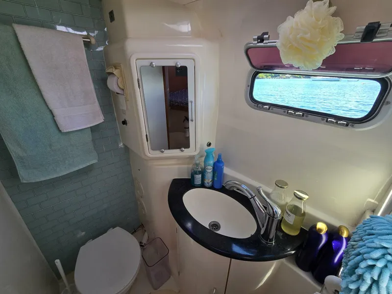 Slide: The Image of Robertson & Caine Leopard 2005 - 5714583