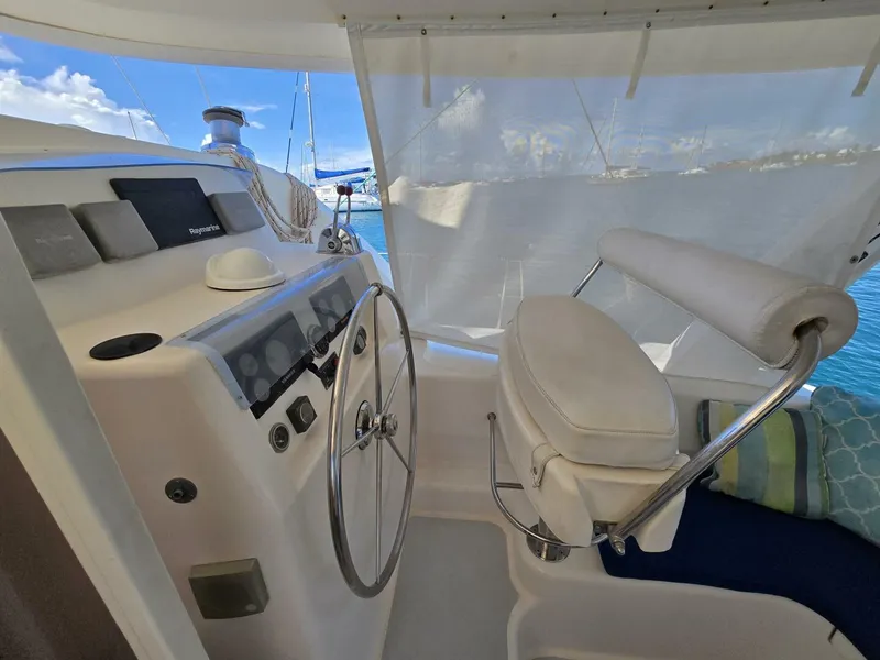 Slide: The Image of Robertson & Caine Leopard 2005 - 5714581