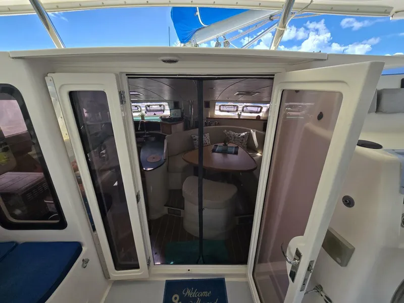 Slide: The Image of Robertson & Caine Leopard 2005 - 5714589