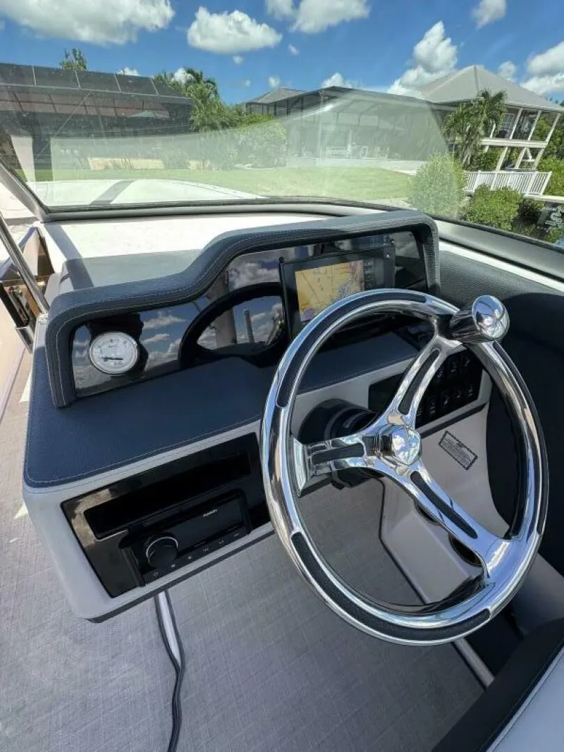 Slide: The Image of Regal 26 2021 - 5692778