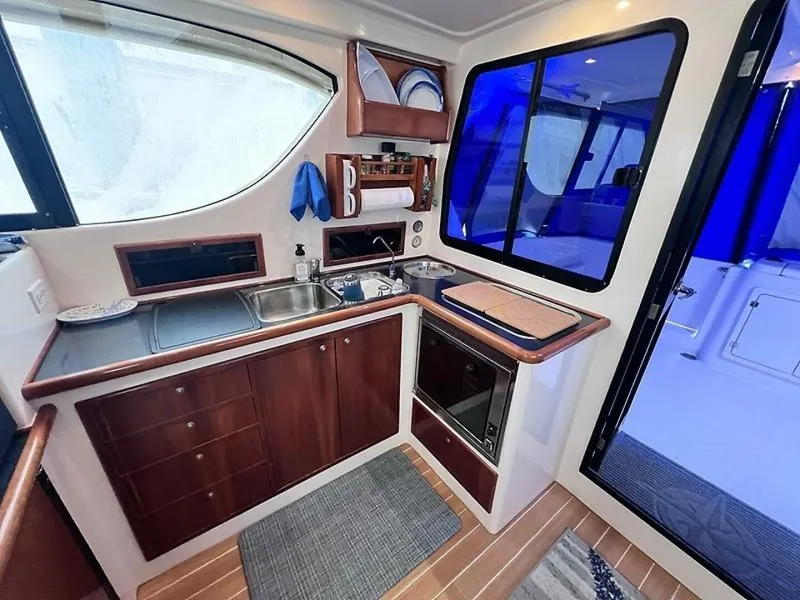 Slide: The Image of 0005406503 - 5693994