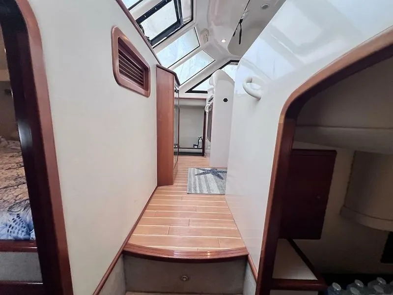 Slide: The Image of 0005406524 - 5694003