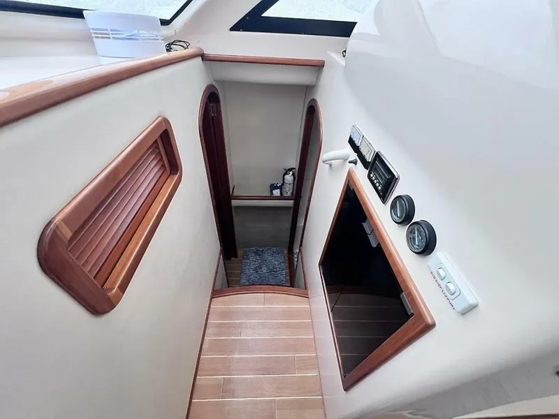 Slide: The Image of 0005406483 - 5694005