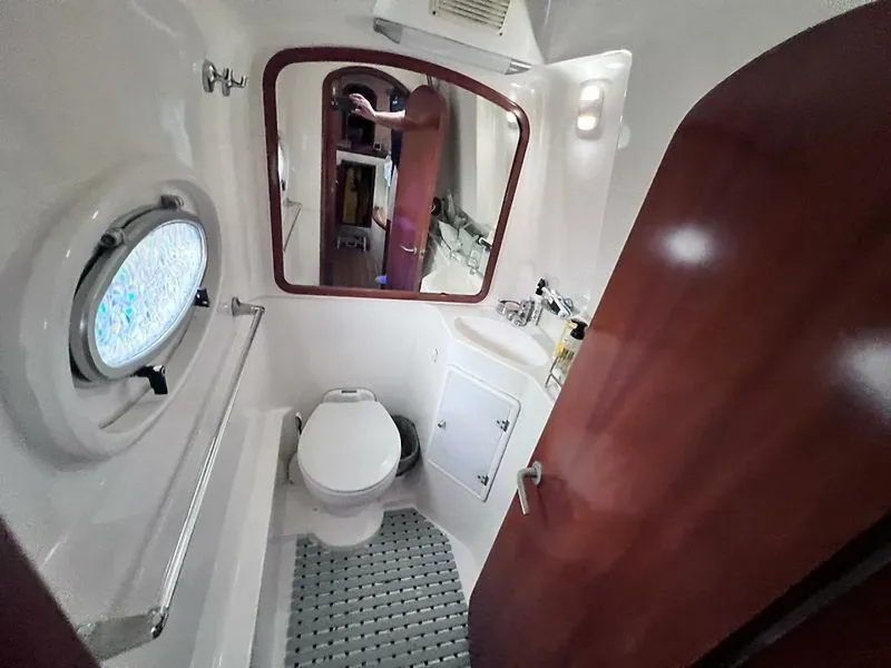 Slide: The Image of 0005406489 - 5694012