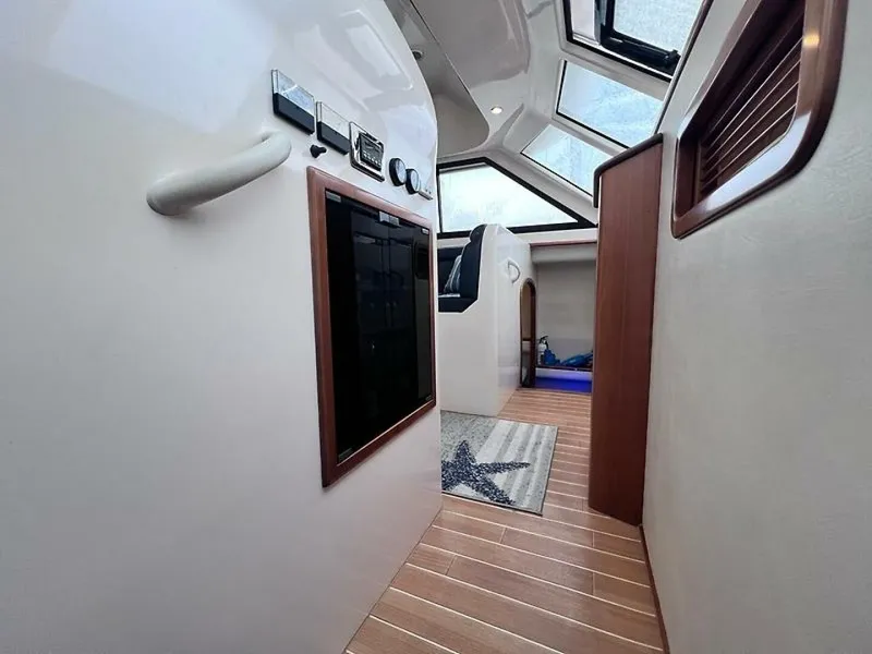 Slide: The Image of 0005406481 - 5694014