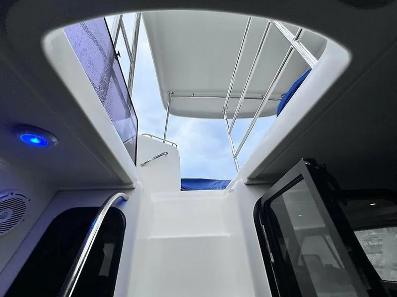 Slide: The Image of 0005406485 - 5694025