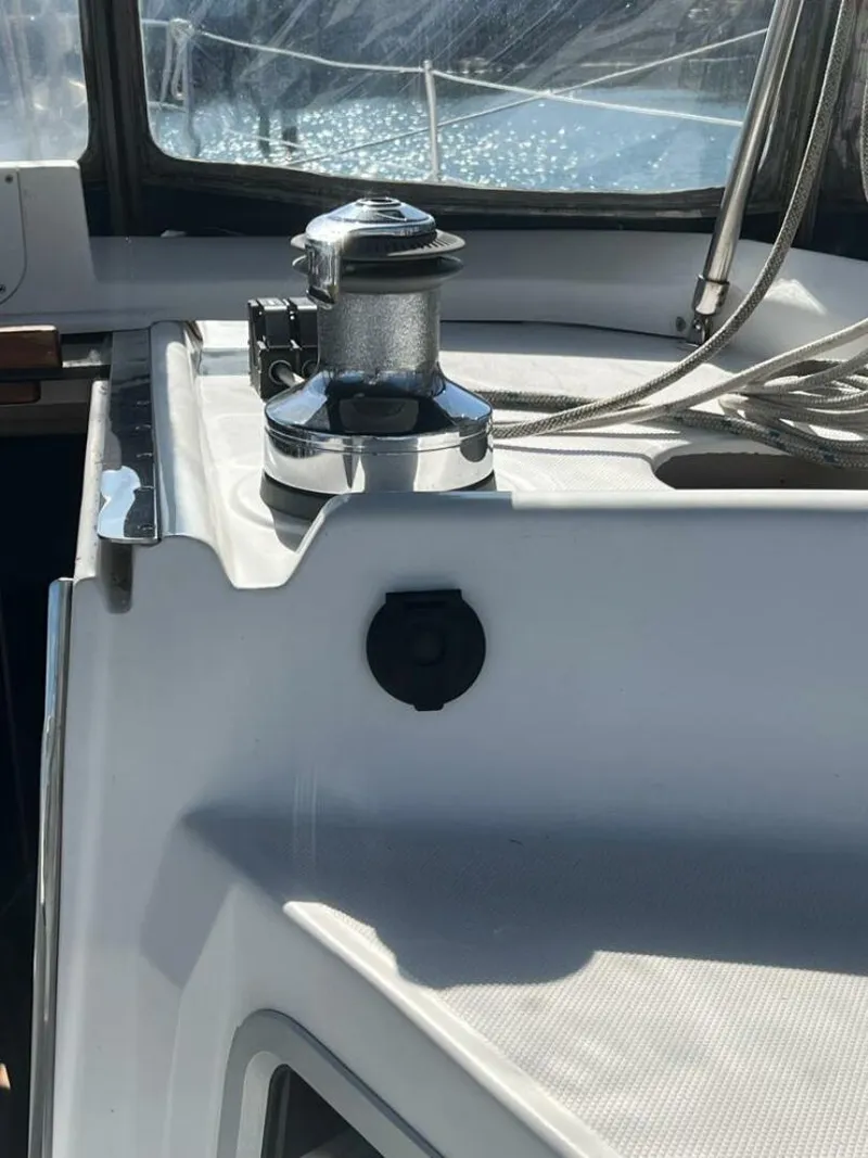 Slide: The Image of Electric Winch - 5694297