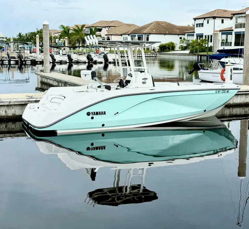 Slide: The Image of 2024 Yamaha 222 FSH Sport Profile - 5694312