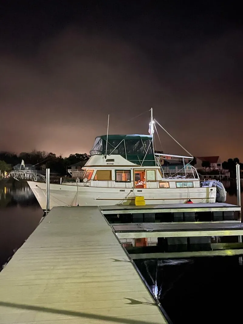 Slide: The Image of Marine Trader Double Cabin 1981 - 5694595