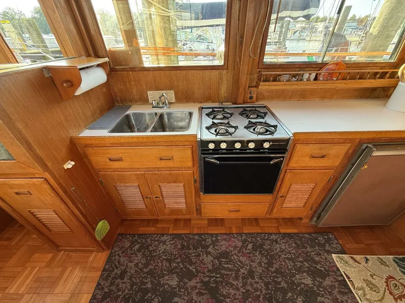 Slide: The Image of Marine Trader Double Cabin 1981 - 5694609