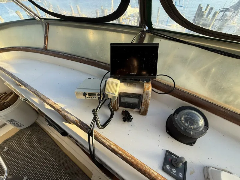 Slide: The Image of Marine Trader Double Cabin 1981 - 5694791