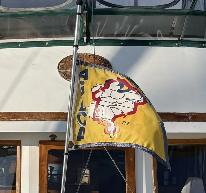 Slide: The Image of Marine Trader Double Cabin 1981 - 5694579