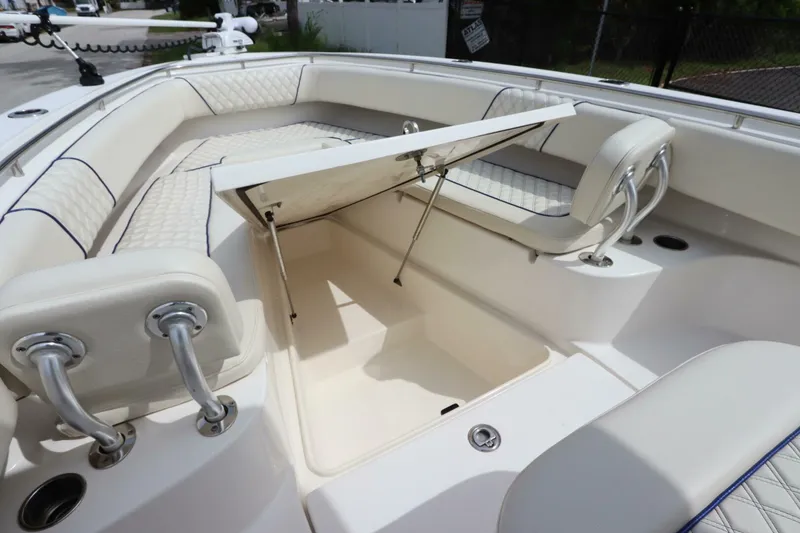 Slide: The Image of Blackwood 27 CC 2016 - 5698095