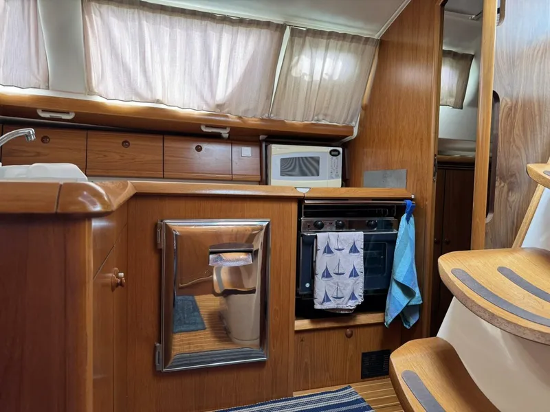 Slide: The Image of Jeanneau Sun Odyssey 43 DS 2003 - 5694804