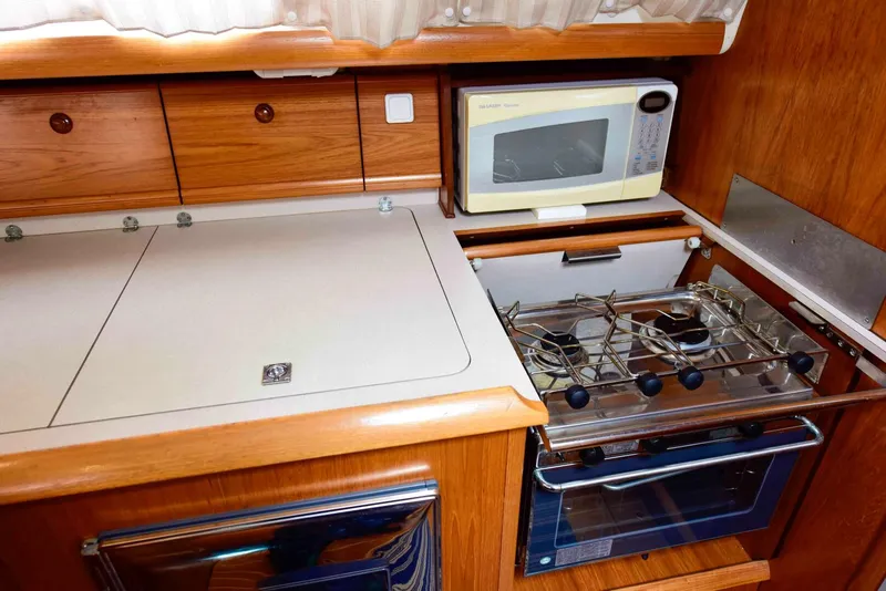 Slide: The Image of Jeanneau Sun Odyssey 43 DS 2003 - 5696957