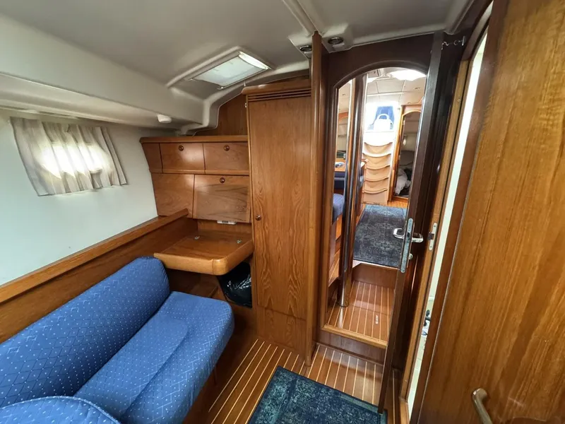 Slide: The Image of Jeanneau Sun Odyssey 43 DS 2003 - 5694815