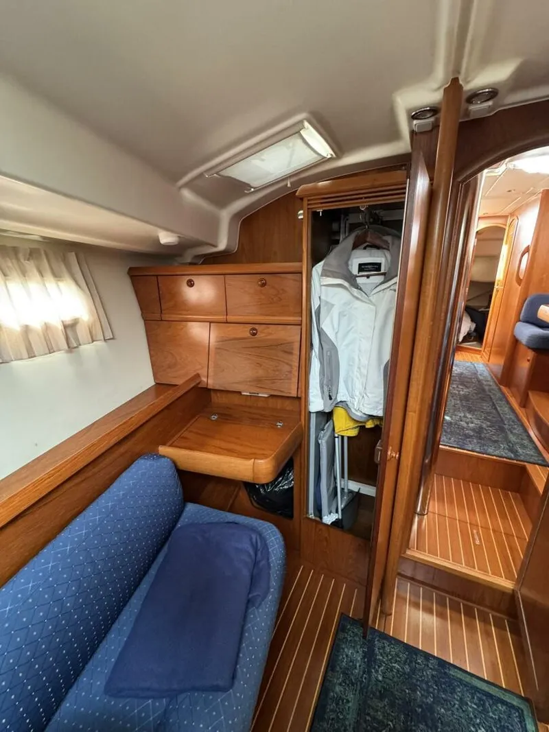 Slide: The Image of Jeanneau Sun Odyssey 43 DS 2003 - 5694816