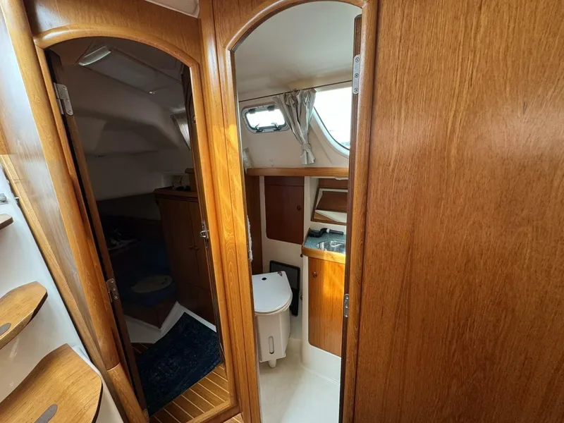 Slide: The Image of Jeanneau Sun Odyssey 43 DS 2003 - 5694821