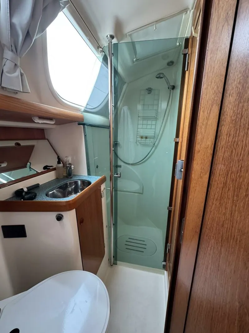 Slide: The Image of Jeanneau Sun Odyssey 43 DS 2003 - 5694819