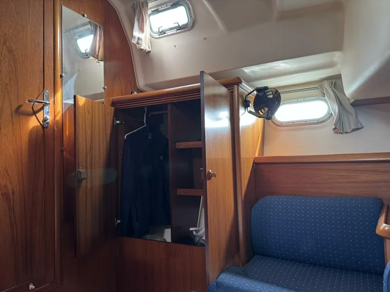 Slide: The Image of Jeanneau Sun Odyssey 43 DS 2003 - 5694826