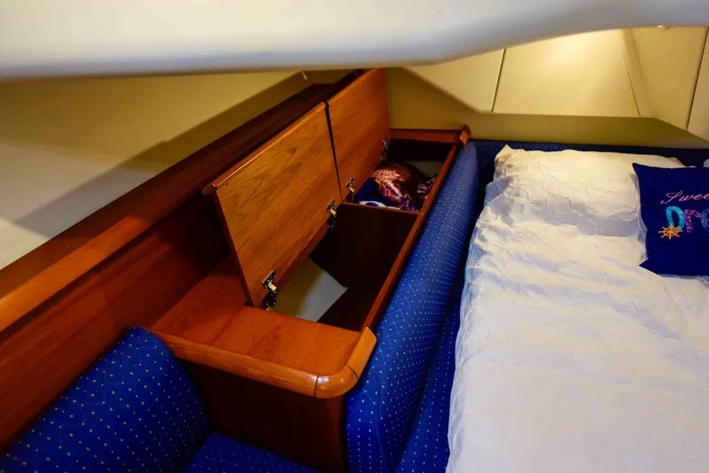 Slide: The Image of Jeanneau Sun Odyssey 43 DS 2003 - 5696883