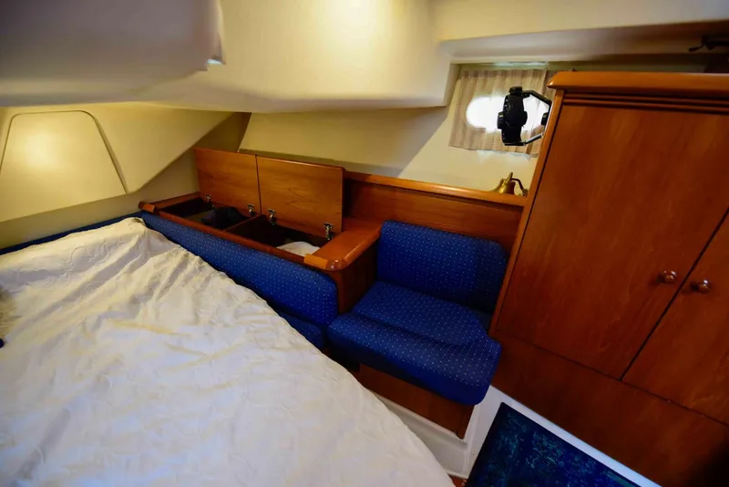 Slide: The Image of Jeanneau Sun Odyssey 43 DS 2003 - 5696889