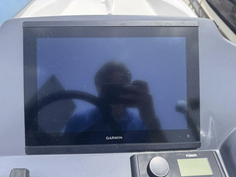 Slide: The Image of Boston Whaler 17 1980 - 5694783