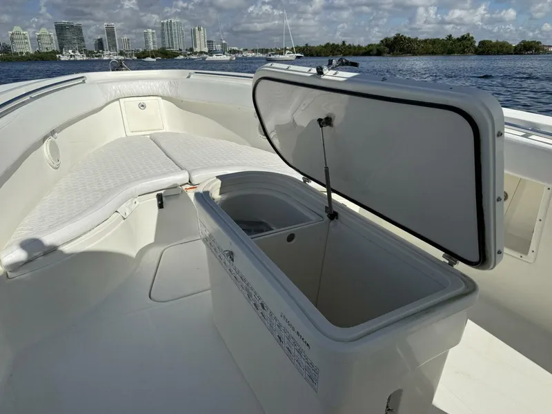 Slide: The Image of Hydra-Sports Vector 3300 CC 2007 - 5695072