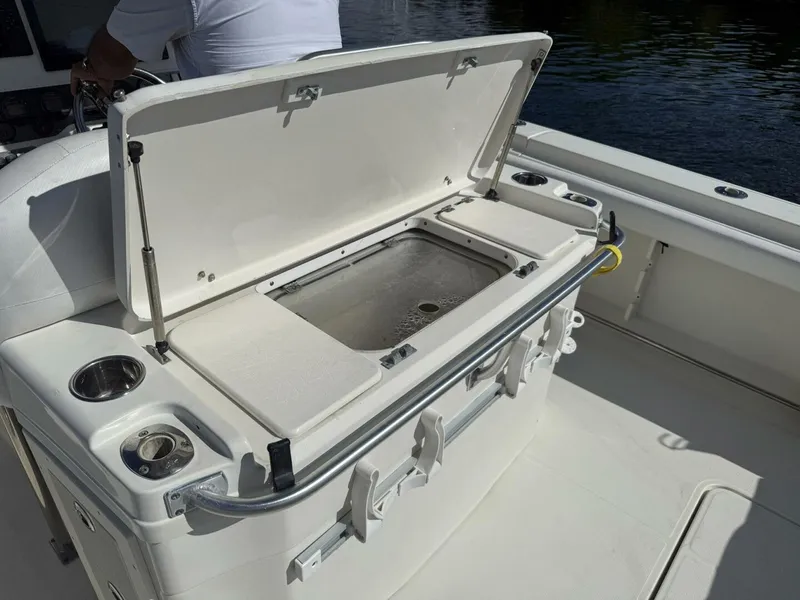 Slide: The Image of Hydra-Sports Vector 3300 CC 2007 - 5695081