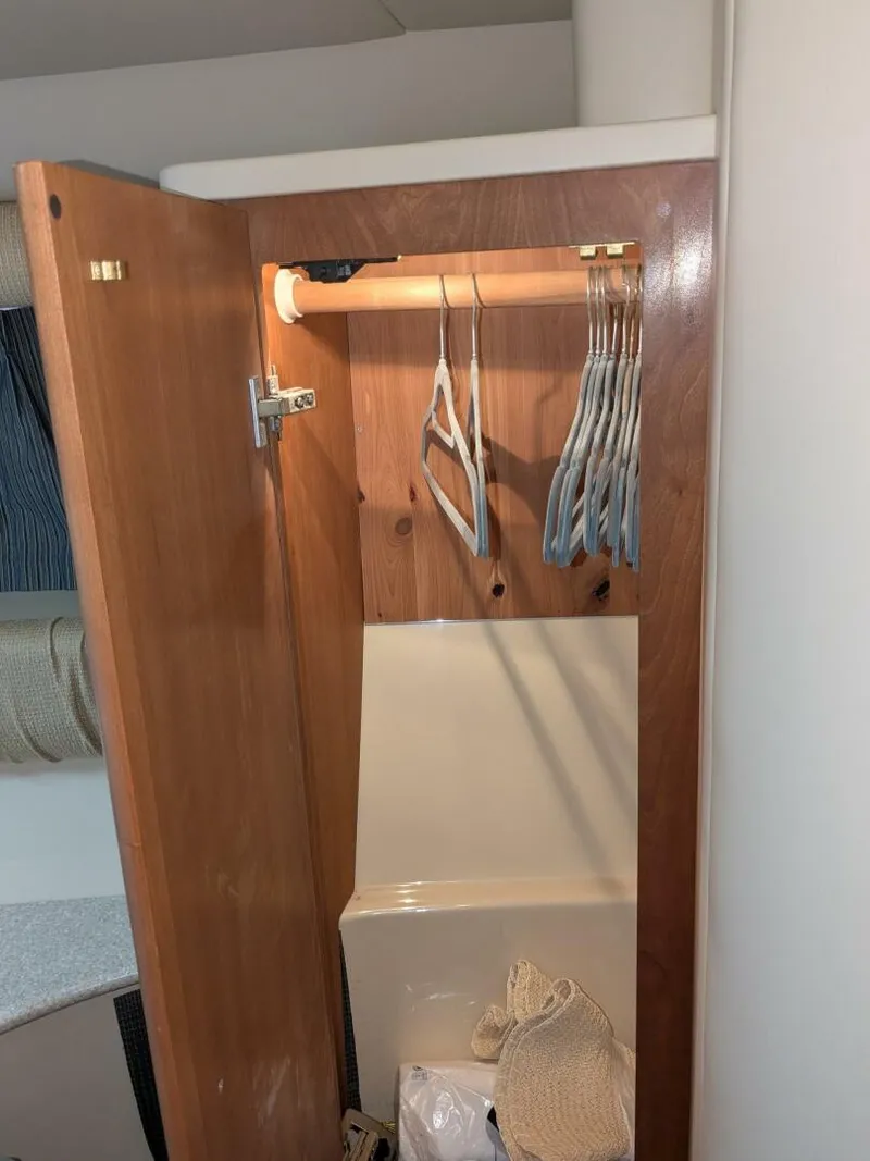 Slide: The Image of Meridian 411 2004 - 5700573