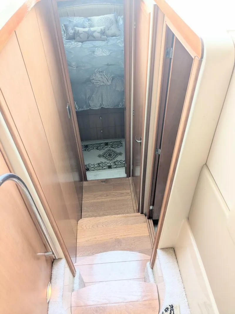 Slide: The Image of Meridian 411 2004 - 5700580