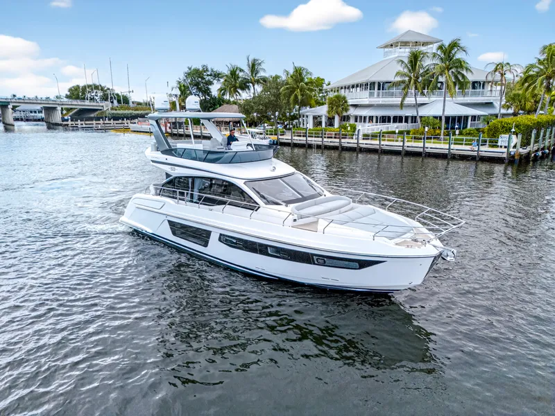 Slide: The Image of Azimut 53 FLY 2024 - 5695263