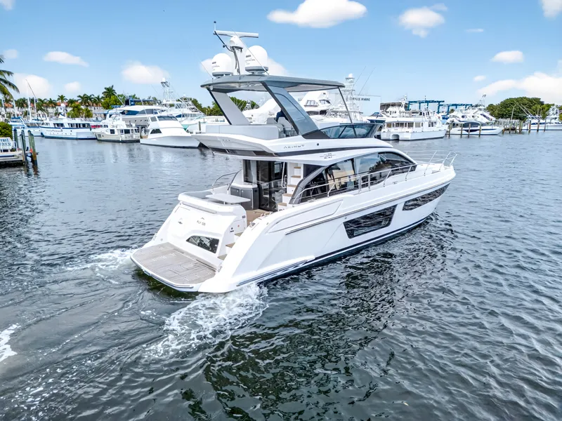 Slide: The Image of Azimut 53 FLY 2024 - 5695252