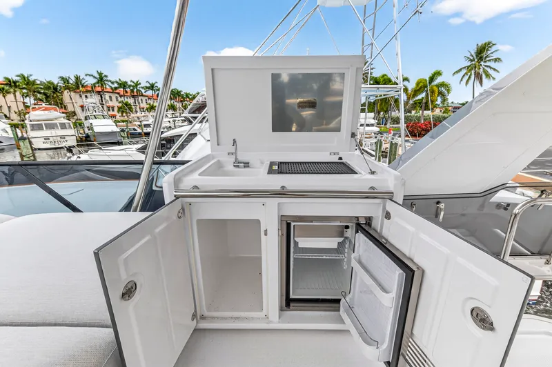 Slide: The Image of Azimut 53 FLY 2024 - 5695291