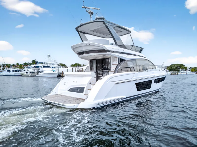 Slide: The Image of Azimut 53 FLY 2024 - 5695256