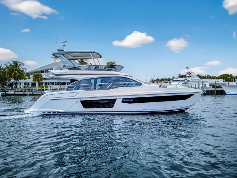 Slide: The Image of Azimut 53 FLY 2024 - 5695257