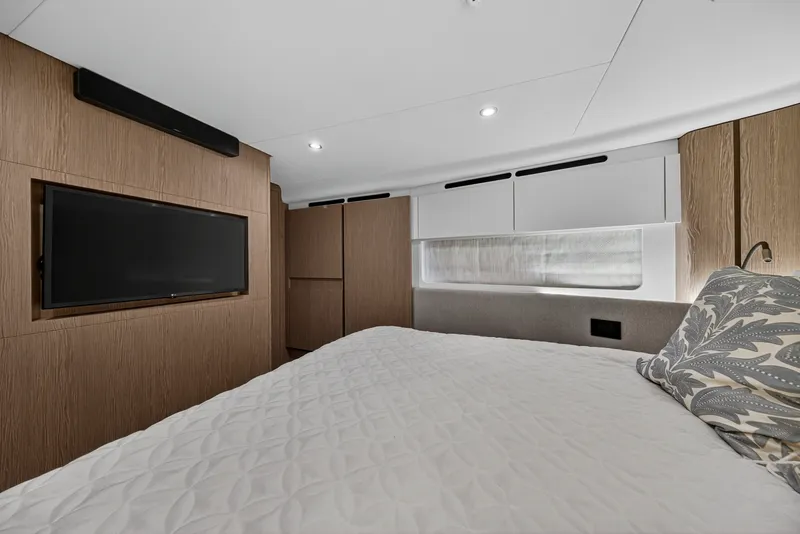 Slide: The Image of Azimut 53 FLY 2024 - 5695332