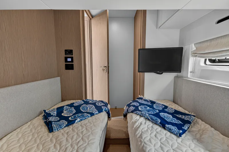 Slide: The Image of Azimut 53 FLY 2024 - 5695337