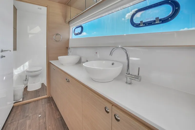 Slide: The Image of Aquila 54 Yacht 2023 - 5767536