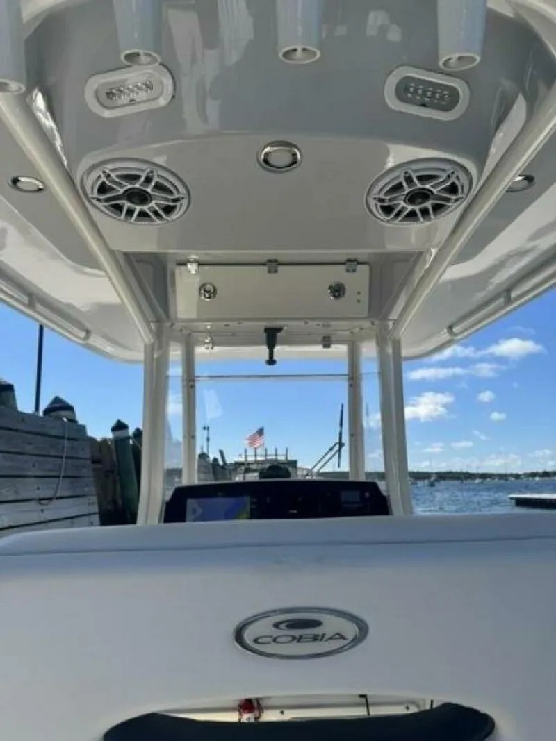 Slide: The Image of Cobia 240 CC 2020 - 5696251